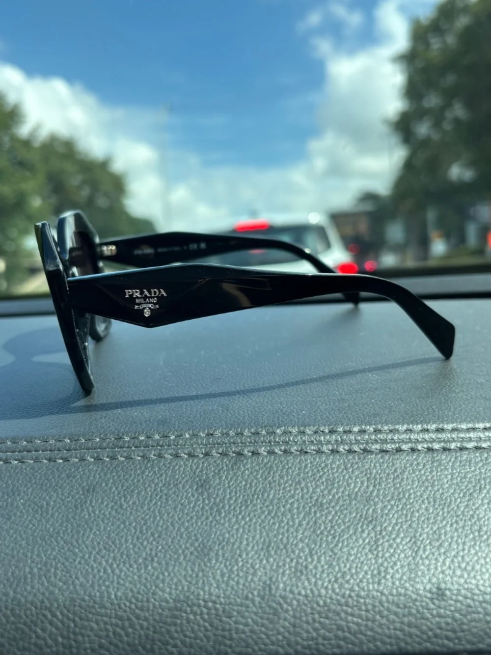 Like new Prada geometric sunglasses